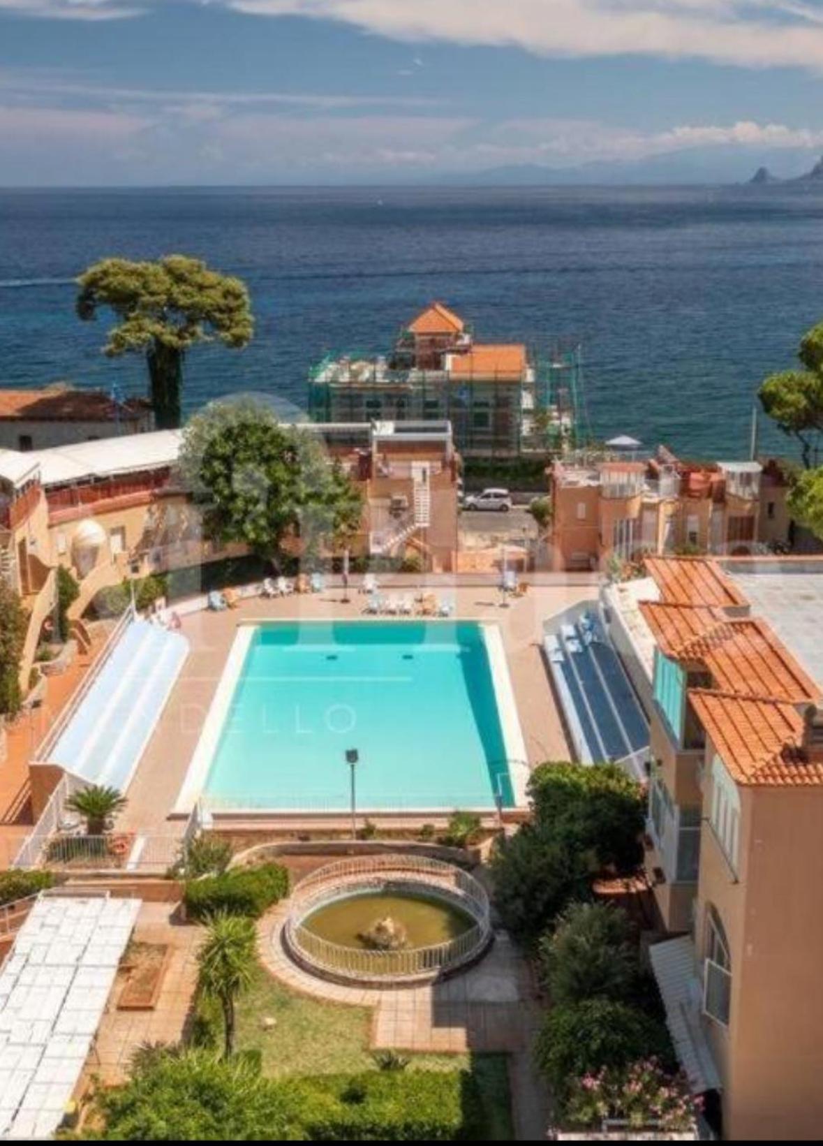 Medea Mondello Holiday Екстериор снимка